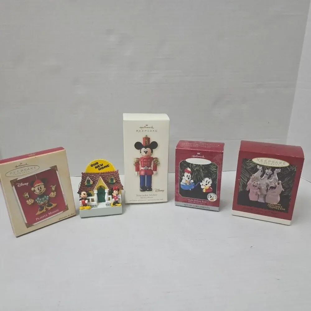 Lot Of 5 Hallmark Disney Collectors Ornaments Mickey Minnie Hunchback 1990-2000